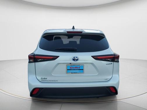 2024 Toyota Highlander Hybrid LE