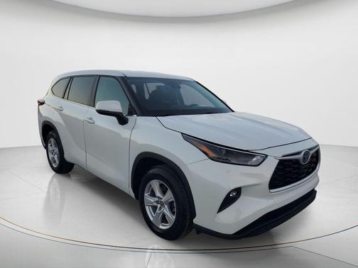 2024 Toyota Highlander Hybrid LE