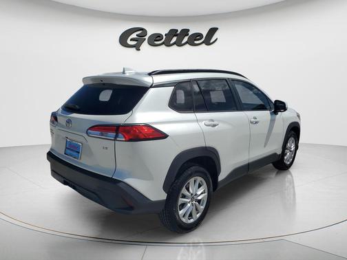 Wind Chill Pearl 2023 Toyota Corolla Cross LE