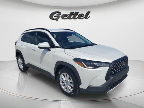 Wind Chill Pearl 2023 Toyota Corolla Cross LE