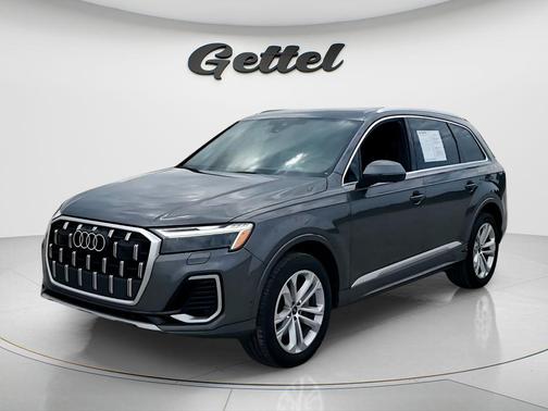 2025 Audi Q7 55 Premium Plus