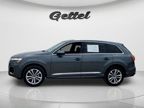 2025 Audi Q7 55 Premium Plus