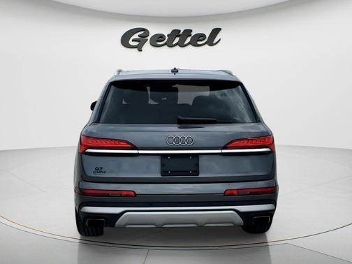 2025 Audi Q7 55 Premium Plus