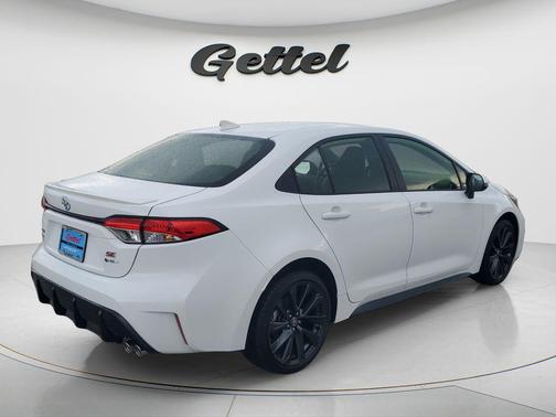 Ice Cap 2026 Toyota Corolla Hybrid SE