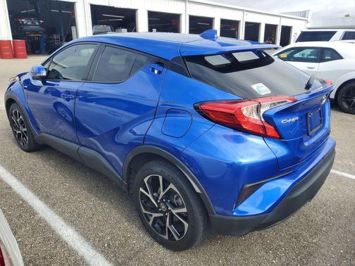 2020 Toyota C-HR XLE