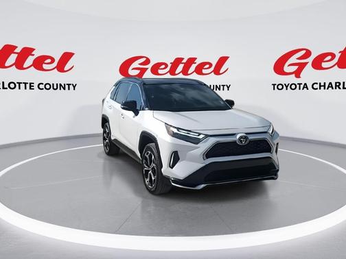 2025 Toyota RAV4 Hybrid SE