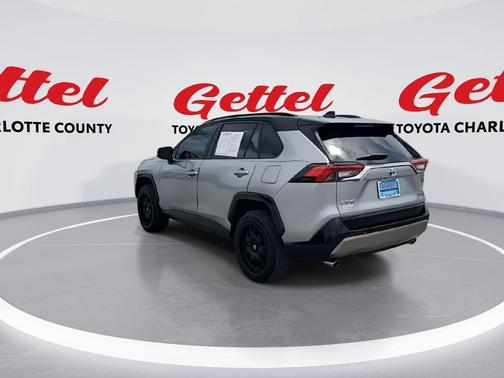 2023 Toyota RAV4 Hybrid SE