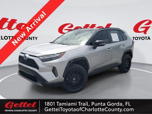 2023 Toyota RAV4 Hybrid SE