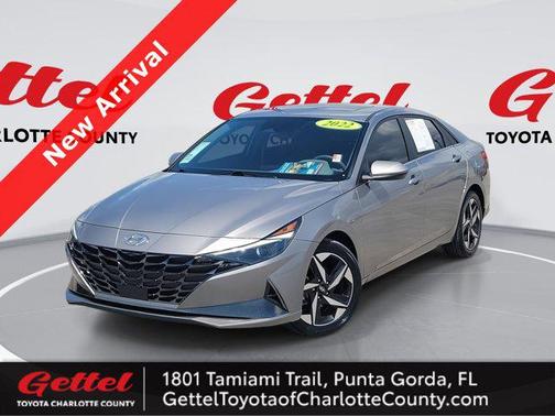 2022 Hyundai ELANTRA SEL