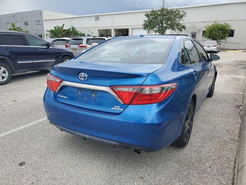 2016 Toyota Camry SE w/Special Edition Pkg