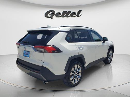 Blizzard Pearl 2021 Toyota RAV4 Limited