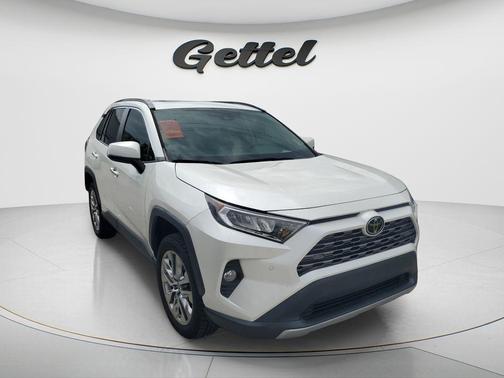 Blizzard Pearl 2021 Toyota RAV4 Limited
