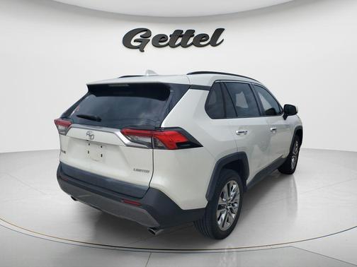 Blizzard Pearl 2021 Toyota RAV4 Limited