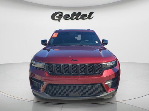 Velvet Red Pearlcoat 2023 Jeep Grand Cherokee Altitude