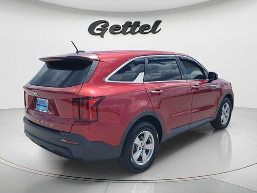 Passion Red Tintcoat 2021 Kia Sorento LX