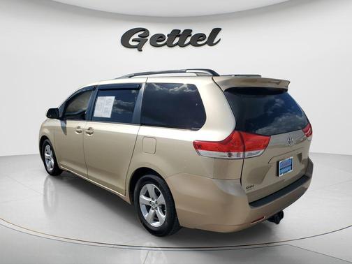 2014 Toyota Sienna LE