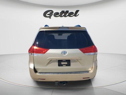 2014 Toyota Sienna LE