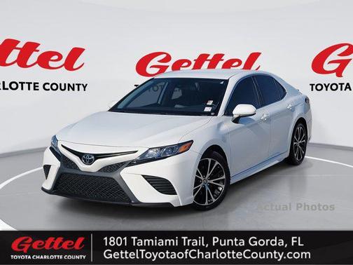 2020 Toyota Camry SE