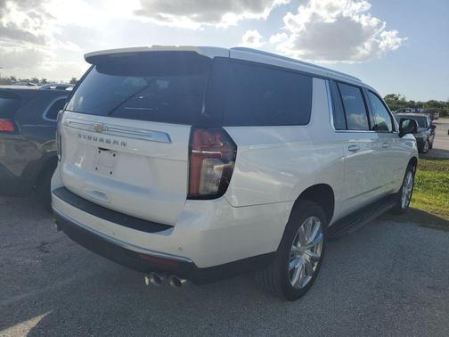 2021 Chevrolet Suburban 4WD High Country