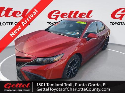 2022 Toyota Camry SE