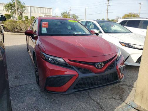 2022 Toyota Camry SE