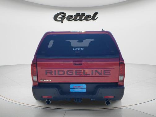 Radiant Red Metallic II 2025 Honda Ridgeline Black