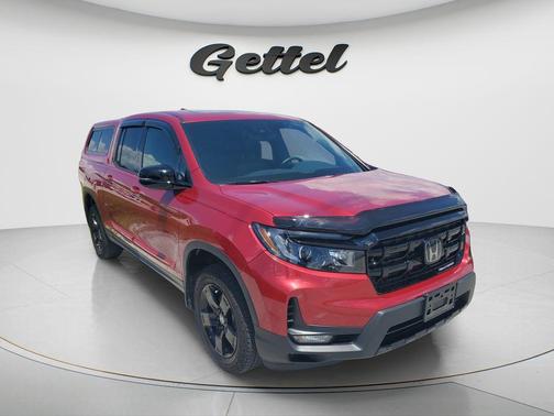 Radiant Red Metallic II 2025 Honda Ridgeline Black