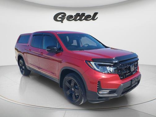 Radiant Red Metallic II 2025 Honda Ridgeline Black
