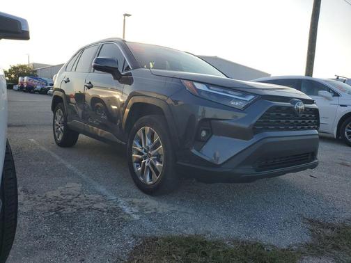 2022 Toyota RAV4 XLE Premium