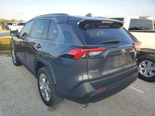 2022 Toyota RAV4 XLE Premium