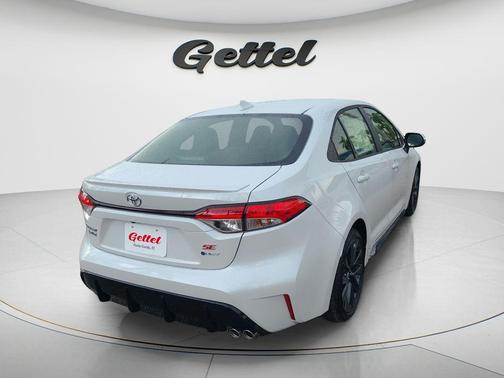 Wind Chill Pearl 2026 Toyota Corolla Hybrid SE