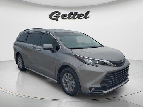 Heavy Metal 2026 Toyota Sienna XLE