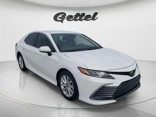 Ice Cap 2024 Toyota Camry LE