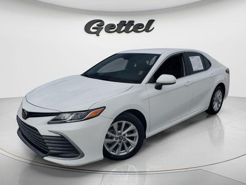 Ice Cap 2024 Toyota Camry LE