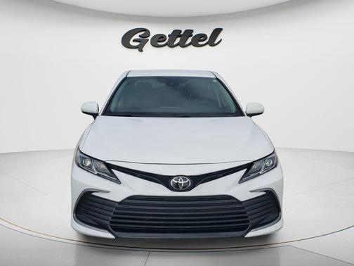 Ice Cap 2024 Toyota Camry LE