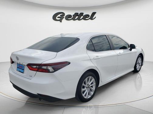 Ice Cap 2024 Toyota Camry LE
