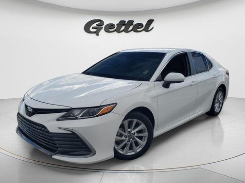 Ice Cap 2024 Toyota Camry LE