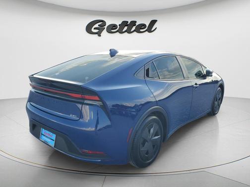 2025 Toyota Prius LE