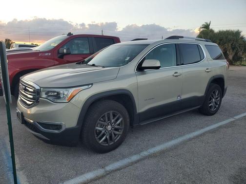 2017 GMC Acadia SLT-1
