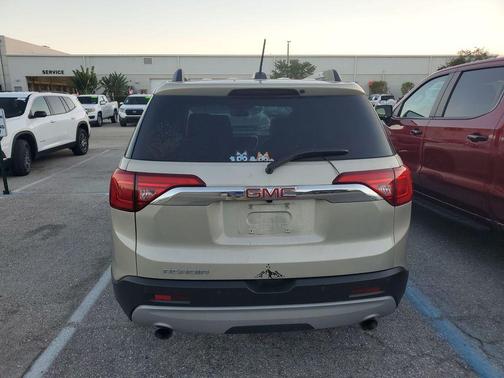 2017 GMC Acadia SLT-1