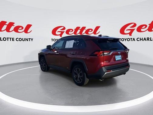 2023 Toyota RAV4 Hybrid SE