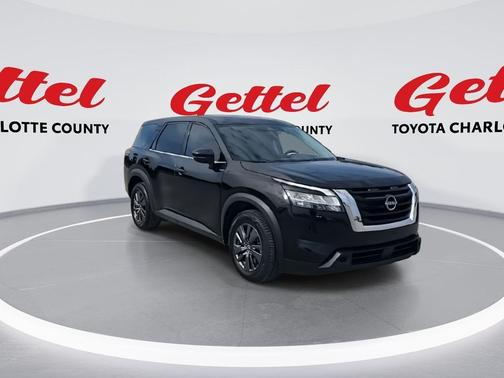 2022 Nissan Pathfinder S 2WD