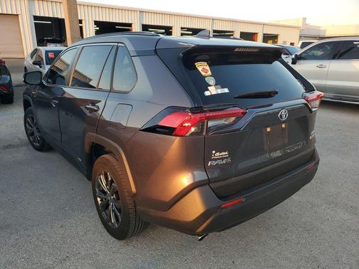 2023 Toyota RAV4 Hybrid XLE Premium