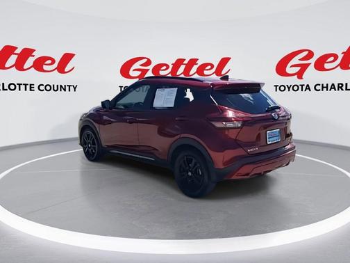 2021 Nissan Kicks SR