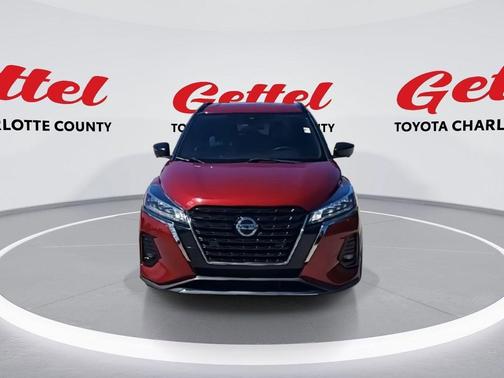 2021 Nissan Kicks SR