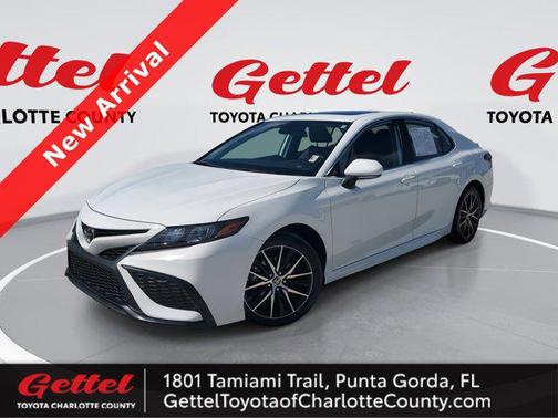 2024 Toyota Camry SE
