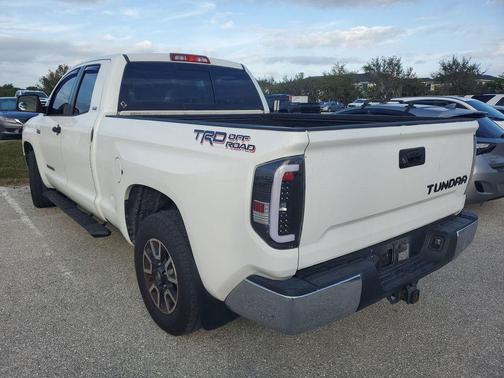 2018 Toyota Tundra SR5