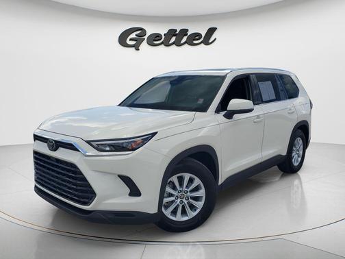 Coastal Cream 2024 Toyota Grand Highlander XLE