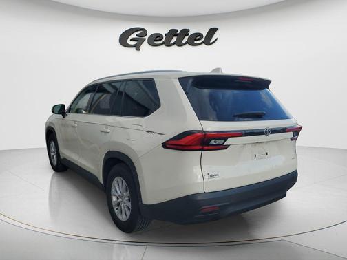 Coastal Cream 2024 Toyota Grand Highlander XLE