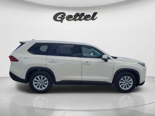 Coastal Cream 2024 Toyota Grand Highlander XLE